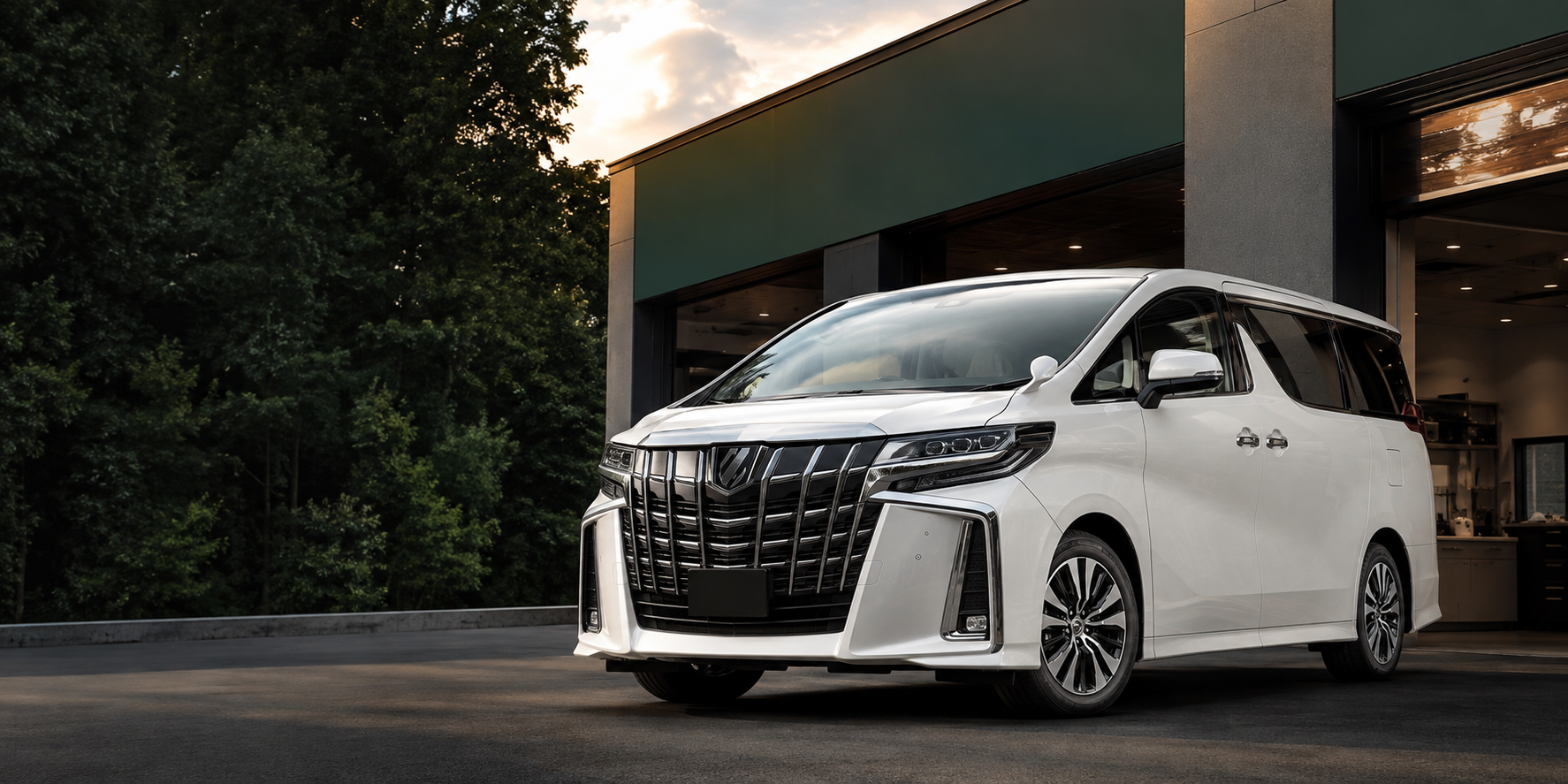 ネロモータリングヤードの新車販売をイメージした白いミニバン